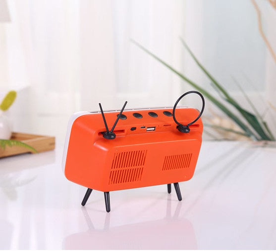 Tragbares Mini-Audiogerät im Retro-Stil