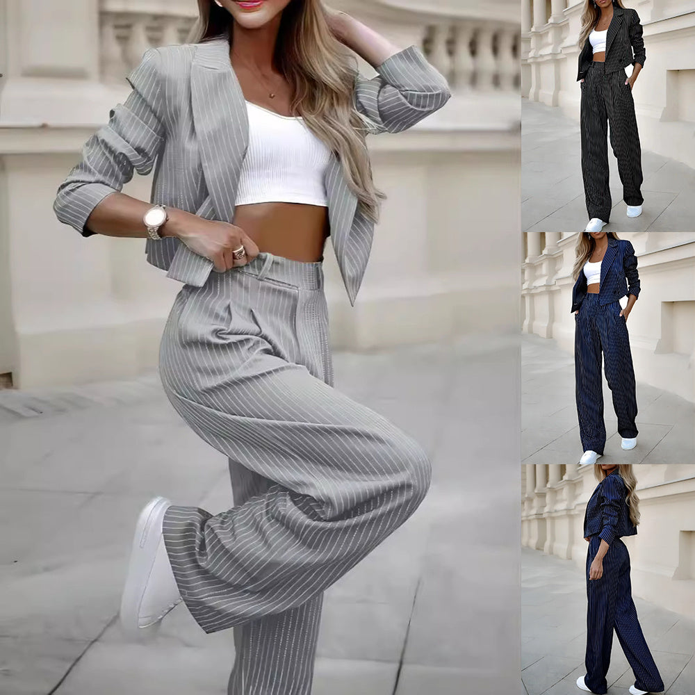 Modische gestreifte Anzüge, lässiges Revers, langärmeliges kurzes Oberteil und gerade Hose, Outfits für Damen